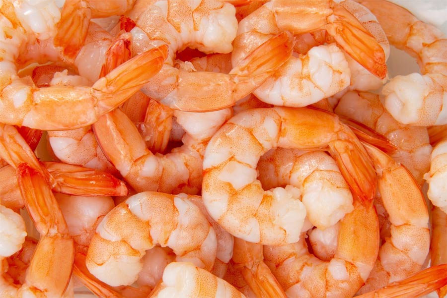 Which part of the shrimp should not be eaten? Picture 2