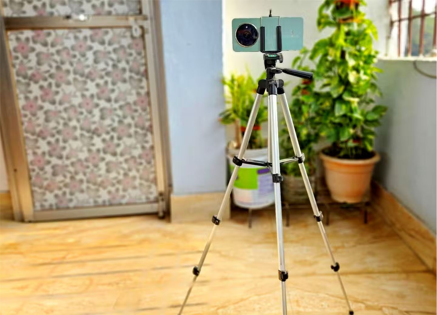 Don't buy these 5 smartphone photography gadgets! Picture 3