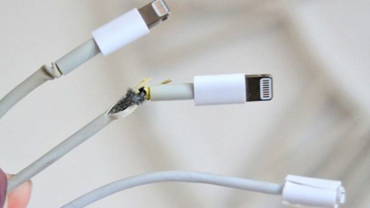 Picture 2 of Effective solutions for fixing a tablet that won't charge.