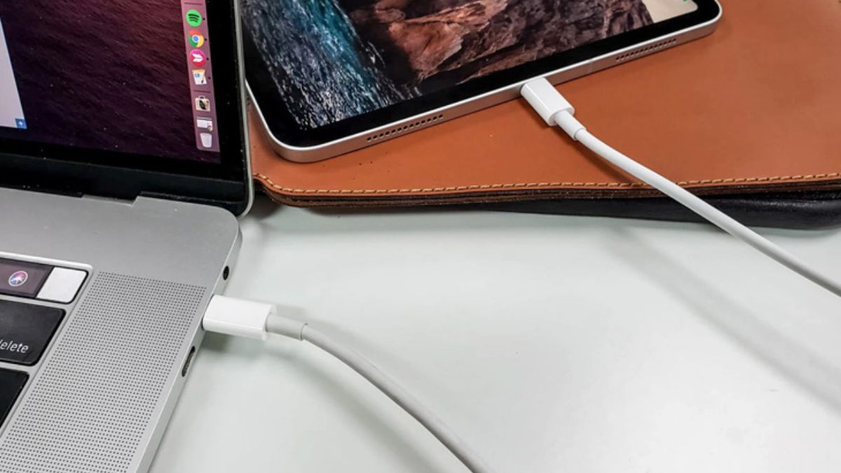 Picture 4 of Effective solutions for fixing a tablet that won't charge.