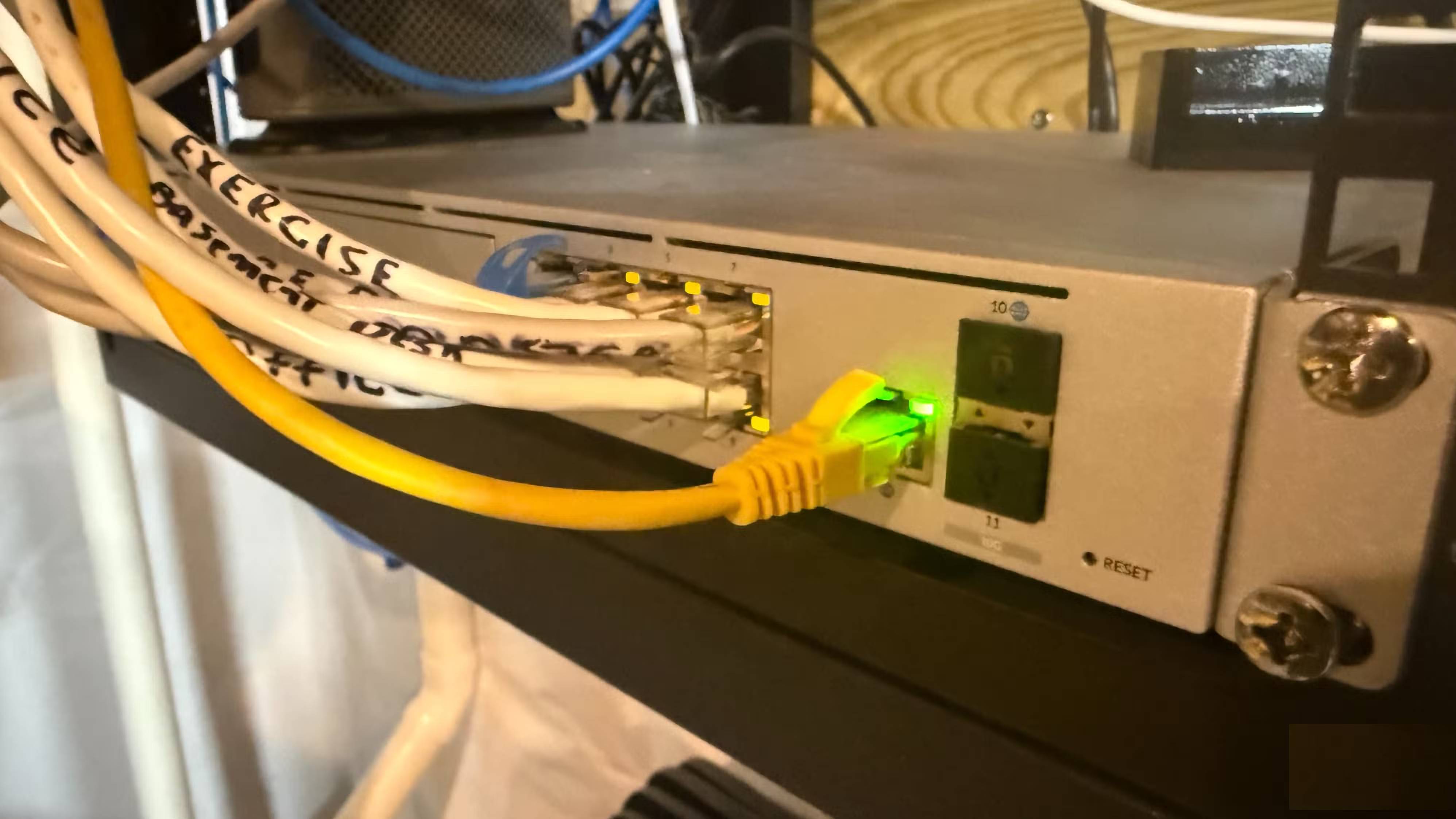 Speed-limited Ethernet cables can slow down your entire network Picture 5