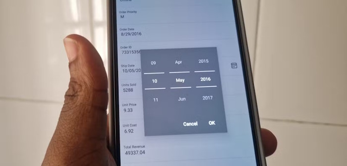 Excel features on mobile devices are better than on computers. Picture 3