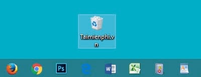 Picture 1 of Fixing the Auto-Hide Correctly feature on the Windows 10 Taskbar.