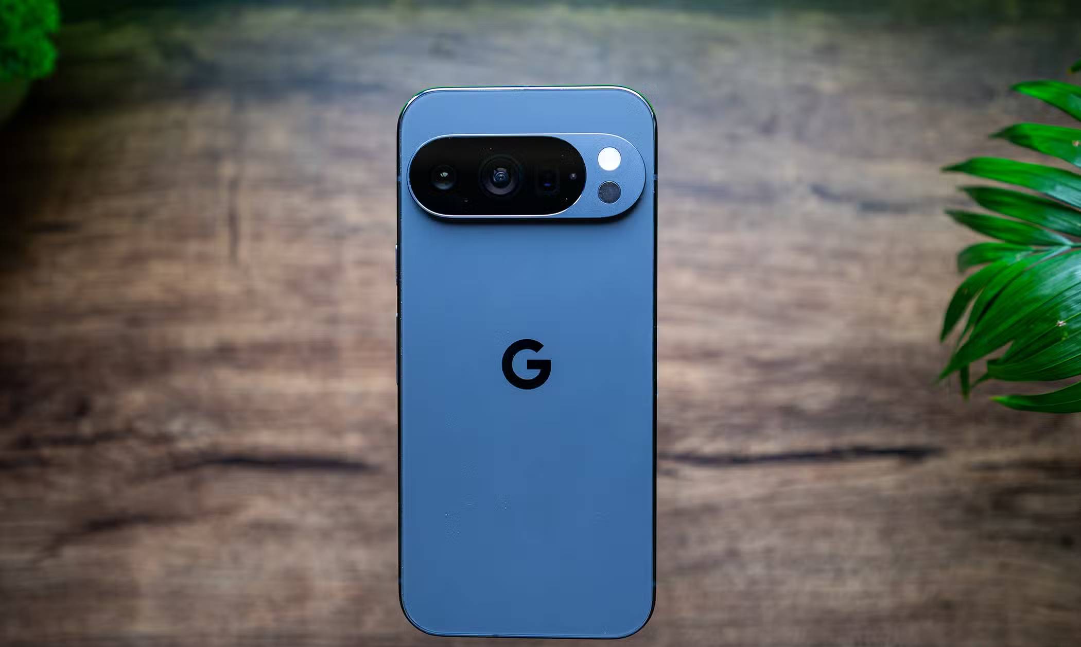 Leaked designs of the new Google Pixel phone look eerily familiar. Picture 2