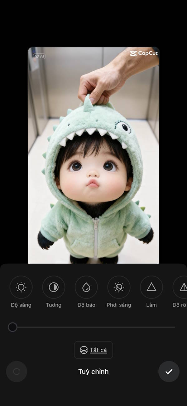 Instructions on how to create the head-grabbing trend photo on TikTok. Picture 8