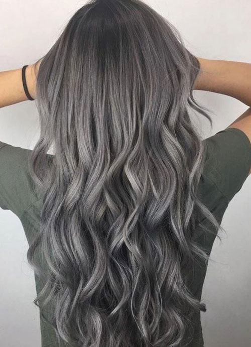 Picture 16 of The most flattering, beautiful, and trendy hair colors of 2026.