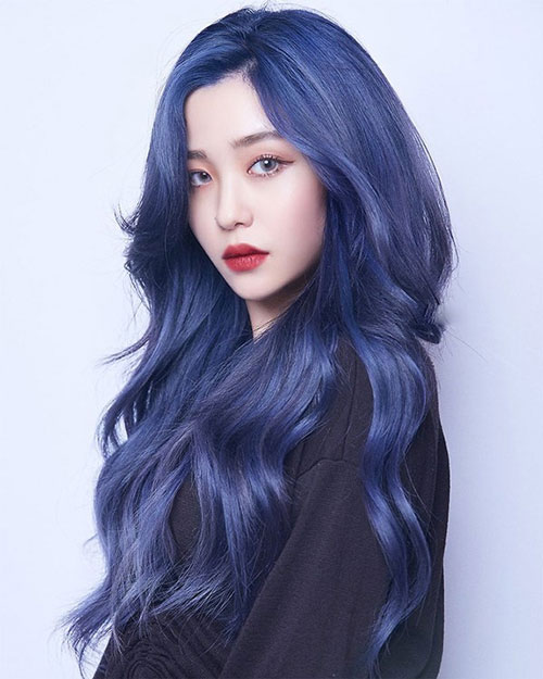 Picture 4 of The most flattering, beautiful, and trendy hair colors of 2026.