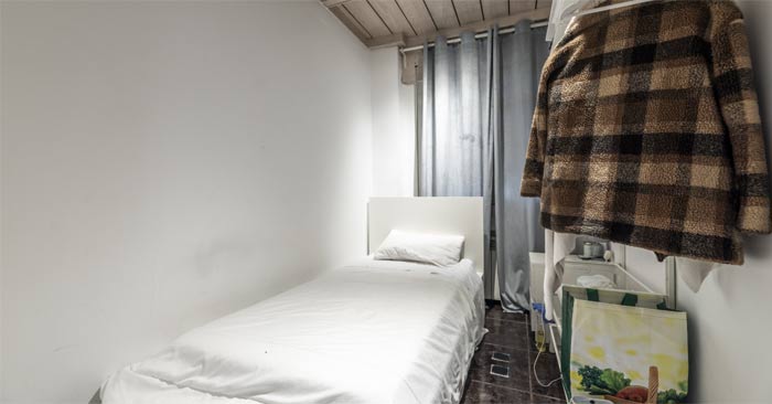 How to arrange a small bedroom to be multifunctional but still neat Picture 1