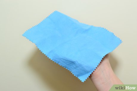 How to Clean a Computer/LCD Screen Picture 9