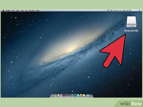 How to Connect an External Hard Drive to a Macbook Pro Picture 2