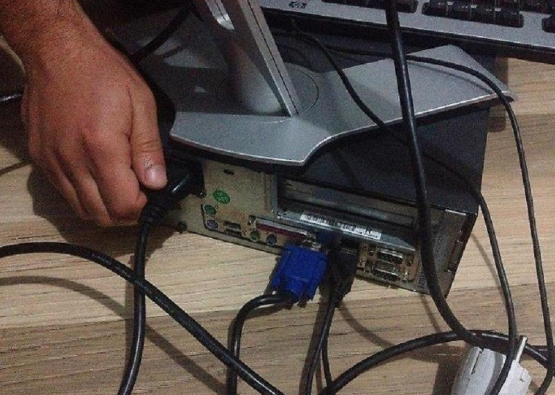 How to disassemble Dell desktop monitor Picture 4