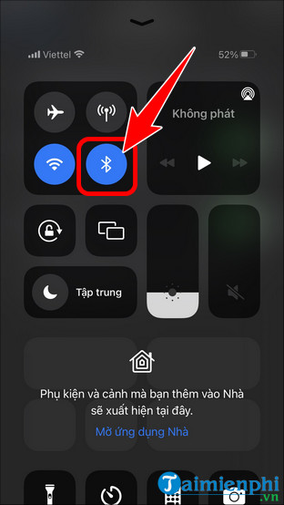 Picture 7 of How to easily share Wi-Fi on iPhone and Android.