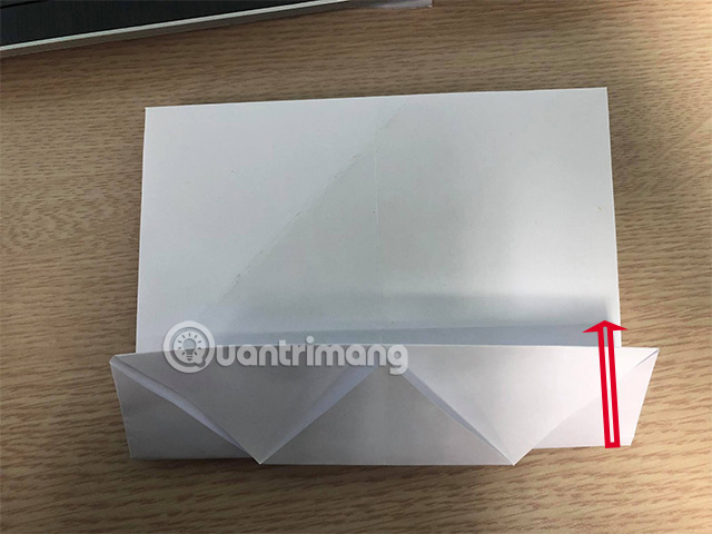 Picture 5 of How to fold a flat-bottomed boat with a canopy.