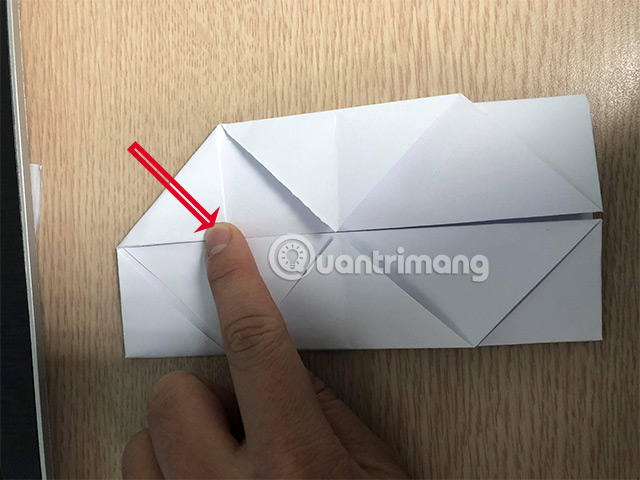 Picture 7 of How to fold a flat-bottomed boat with a canopy.