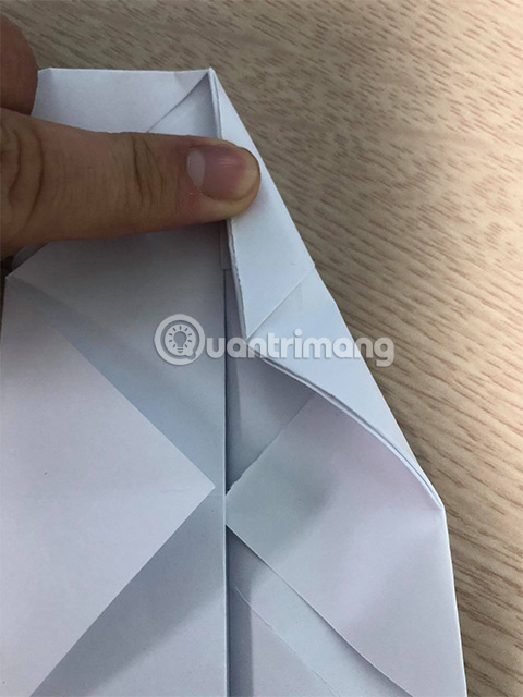 Picture 8 of How to fold a flat-bottomed boat with a canopy.