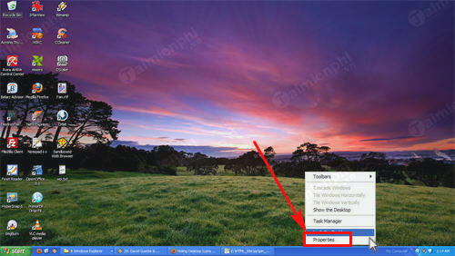 Picture 9 of How to hide and show the Taskbar on a Windows computer