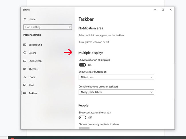 How to hide the Taskbar on Windows 10 is extremely easy Picture 3