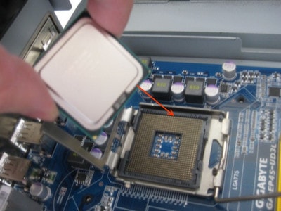 How to install CPU into Mainboard properly, without bent pins Picture 6