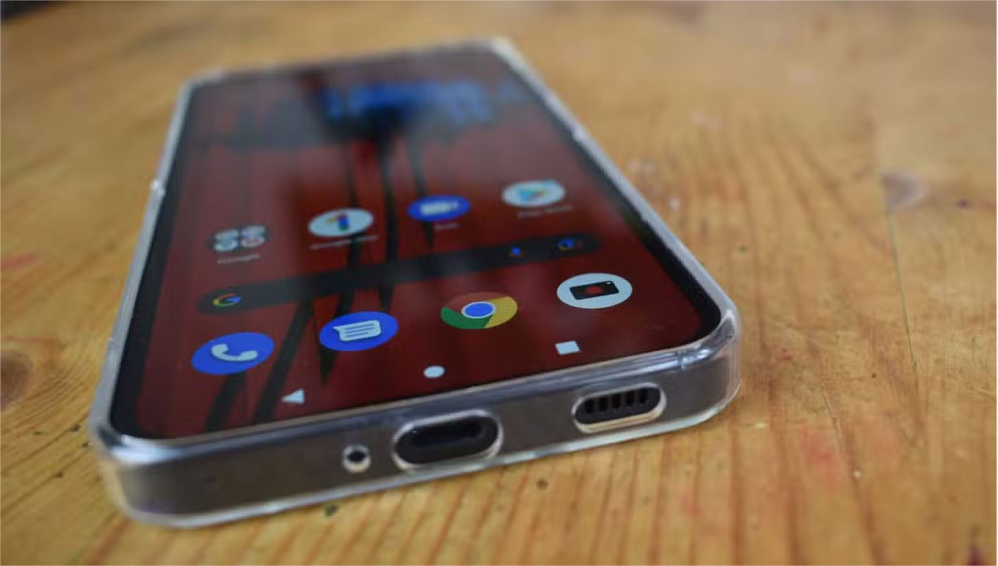 How to prevent clear phone cases from turning yellow too quickly? Picture 1