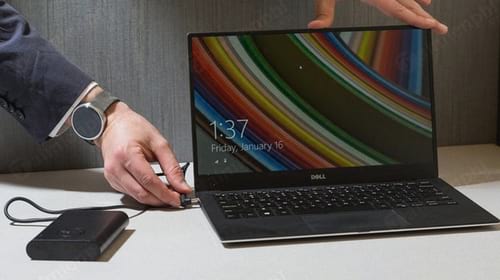 Picture 2 of How to properly charge your laptop battery.