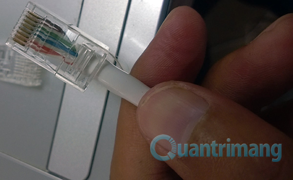 Picture 4 of How to crimp network cables correctly in just 3 steps.