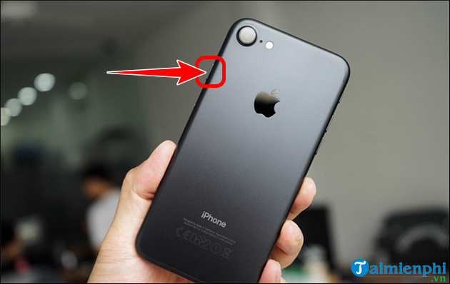 Picture 3 of How to properly turn off your iPhone 15, 14, 13, 12, and 11 when it freezes.
