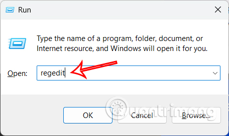 How to resize the Windows 11 Taskbar Picture 1