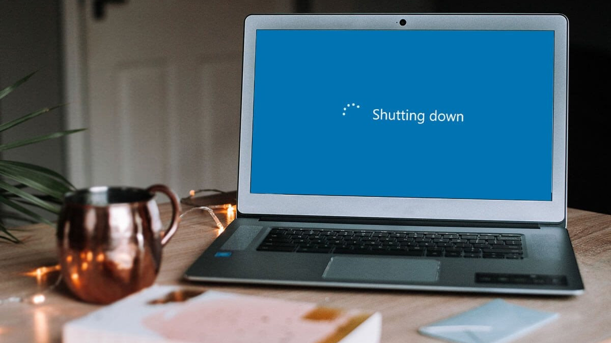 Picture 1 of How to safely and properly shut down your computer for new users.