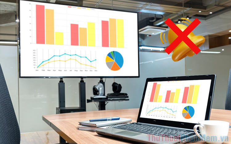 How to turn off notifications when showing PowerPoint presentation slides to not reveal personal information Picture 1