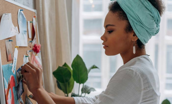 If money is keeping you up at night, these financial habits can help you get out of this problem. Picture 3