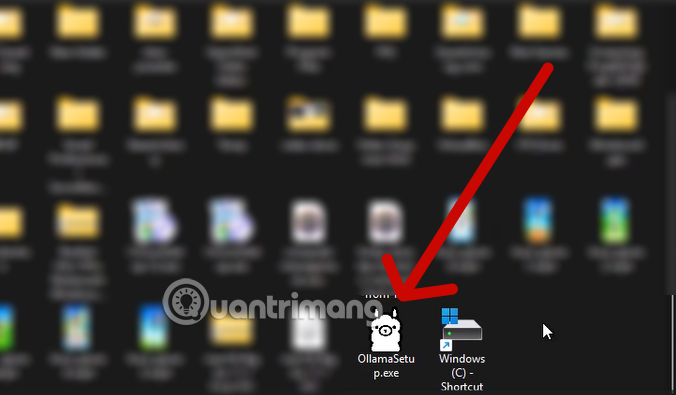 Instructions for installing and using Claude Offline on a computer. Picture 1