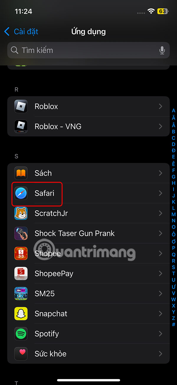 How to adjust Safari website settings on iPhone Picture 2