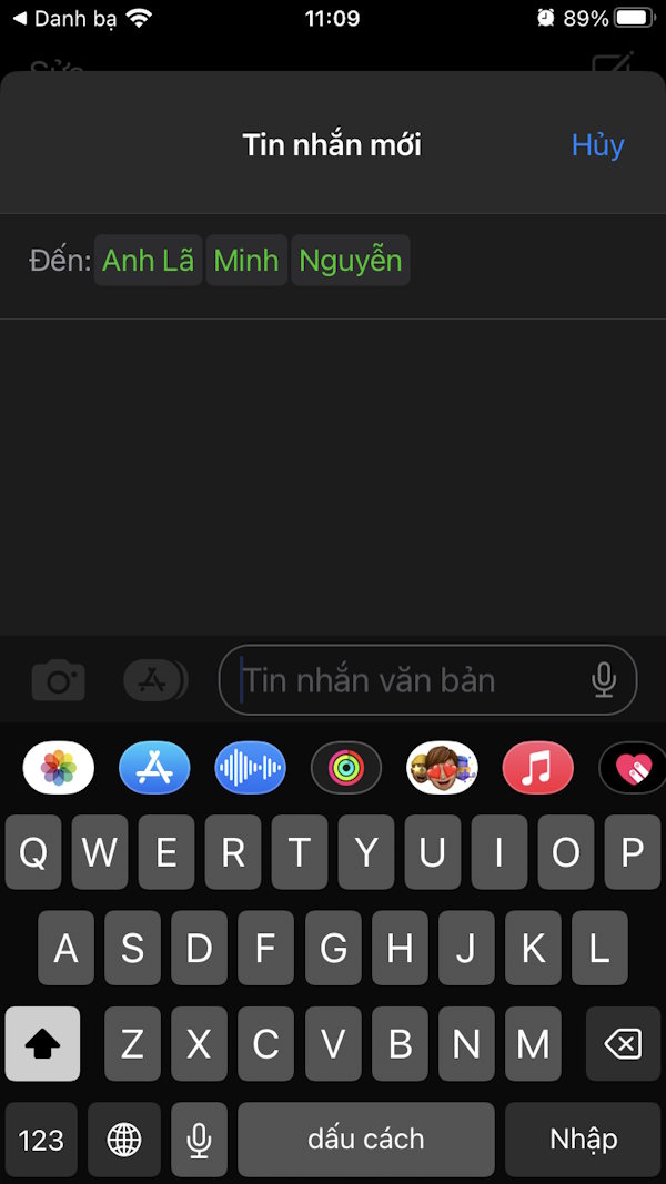 Instructions for grouping contacts on iPhone Picture 11