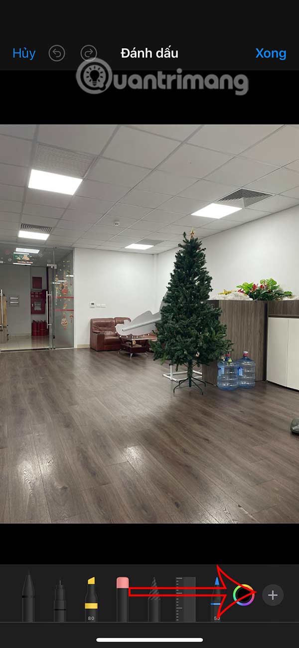 Instructions for inserting stickers into photos on iPhone Picture 3