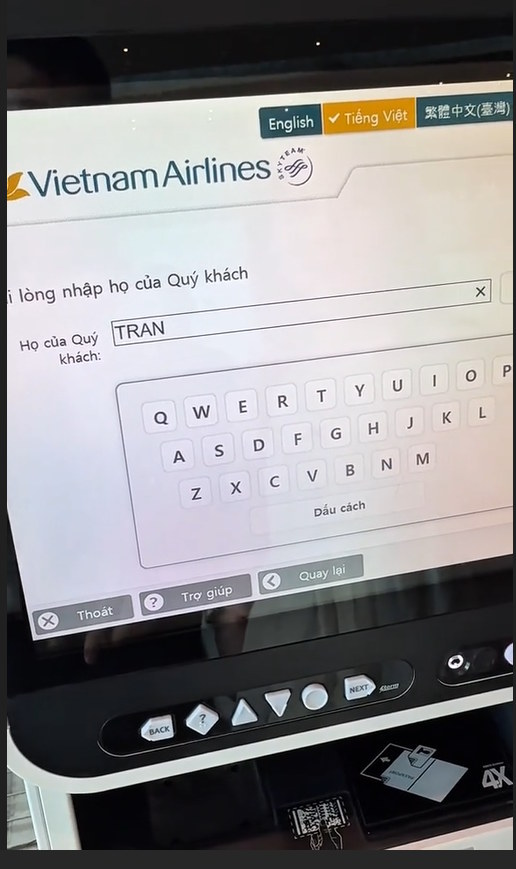 Instructions for automatic baggage check-in without queuing Picture 3