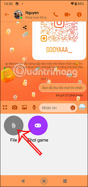 Picture 2 of Instructions on sending files via Messenger on your phone and computer.