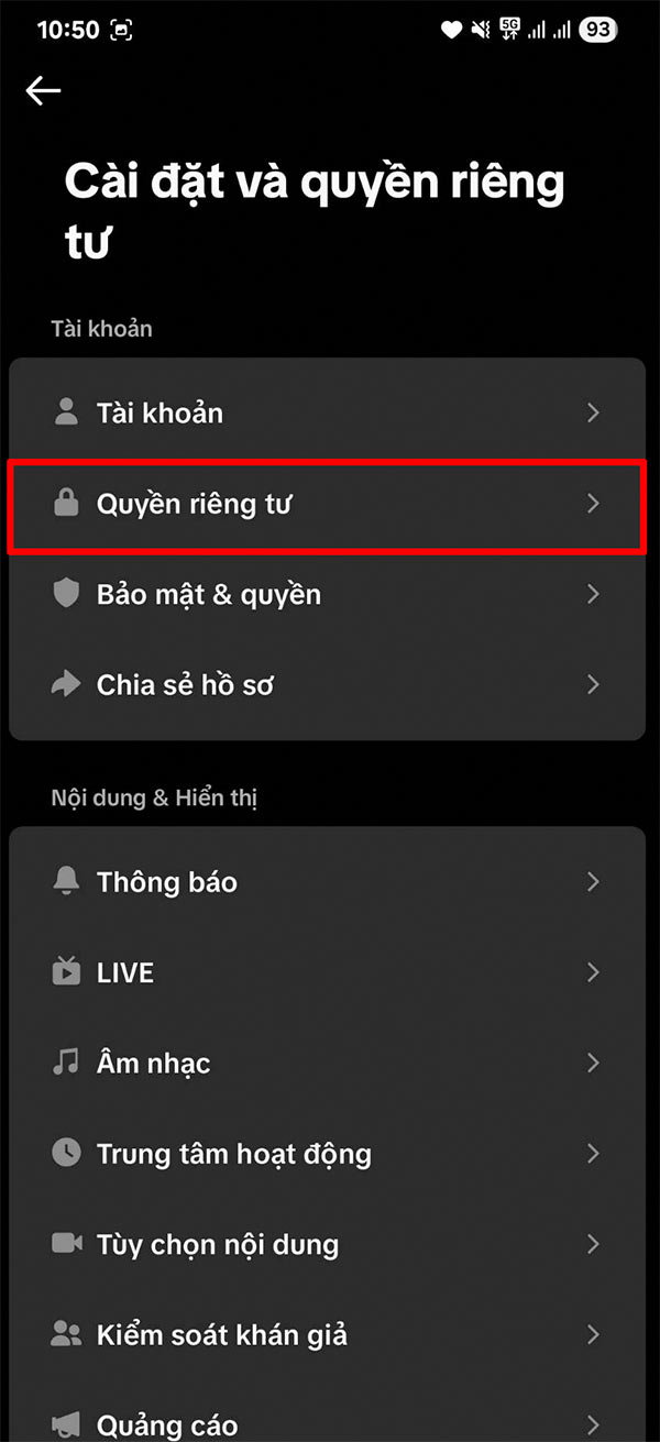Instructions to block taking screenshots of messages on TikTok Picture 1