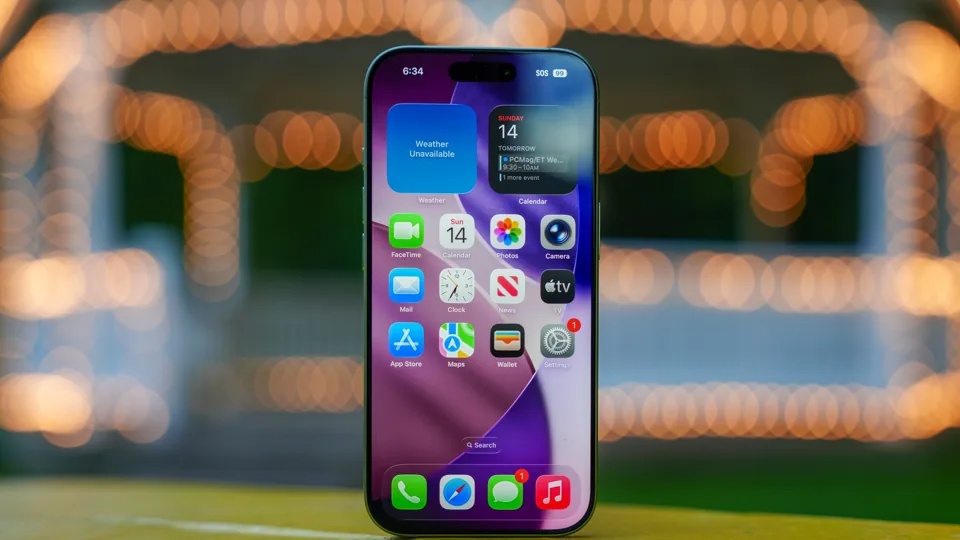 iPhone 17 details Picture 4