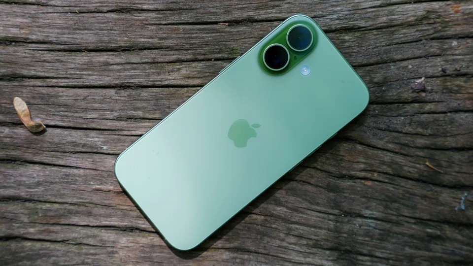 iPhone 17 details Picture 6