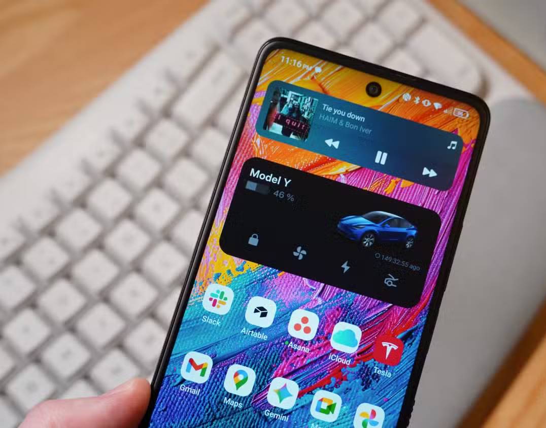 IPS LCD screens: A feature that makes many people abandon flagships in favor of budget phones. Picture 3