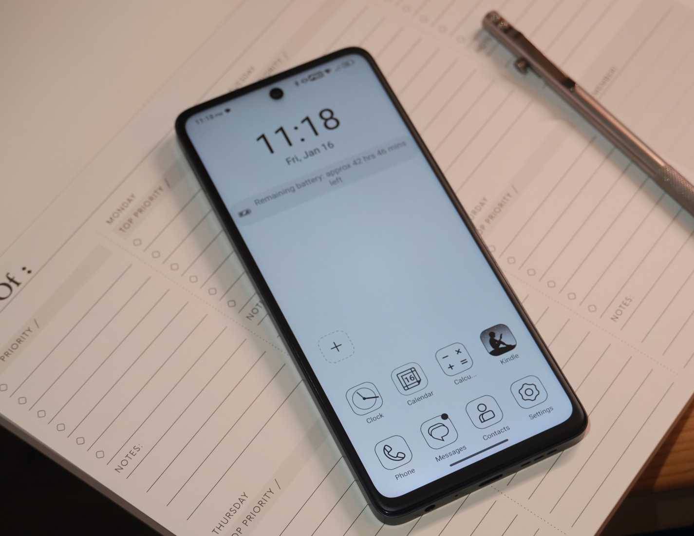 IPS LCD screens: A feature that makes many people abandon flagships in favor of budget phones. Picture 8