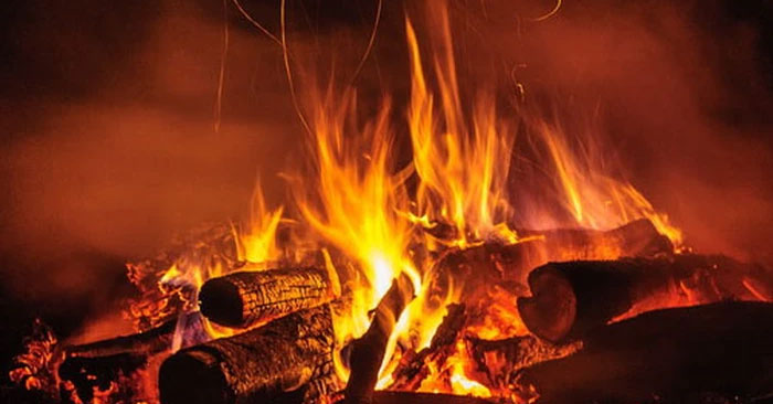 Is fire a solid, liquid, gas or plasma? Picture 1