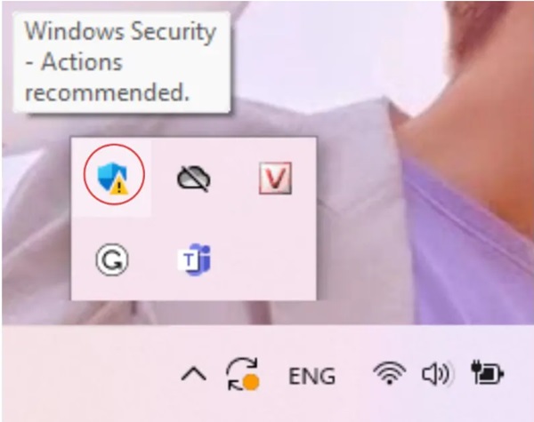 Is it okay for Windows Security to have an exclamation mark? Picture 1