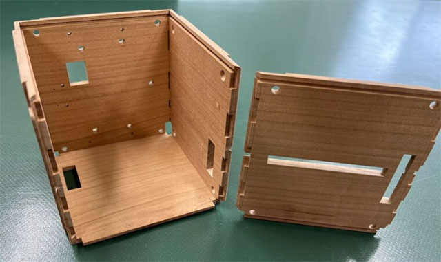 Japan successfully launched the world's first wooden satellite into space. Picture 1