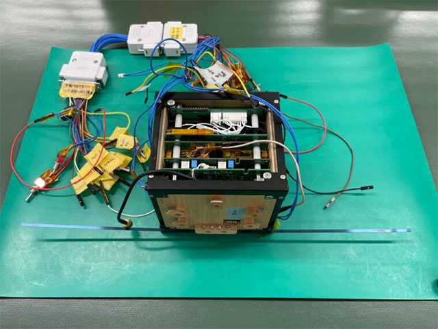 Japan successfully launched the world's first wooden satellite into space. Picture 2