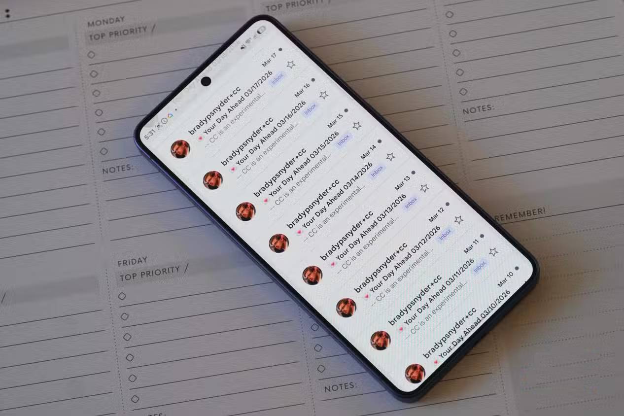 Learn about CC: An AI agent that transforms a chaotic inbox into a daily summary. Picture 1