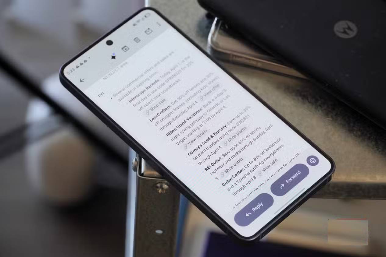 Learn about CC: An AI agent that transforms a chaotic inbox into a daily summary. Picture 3