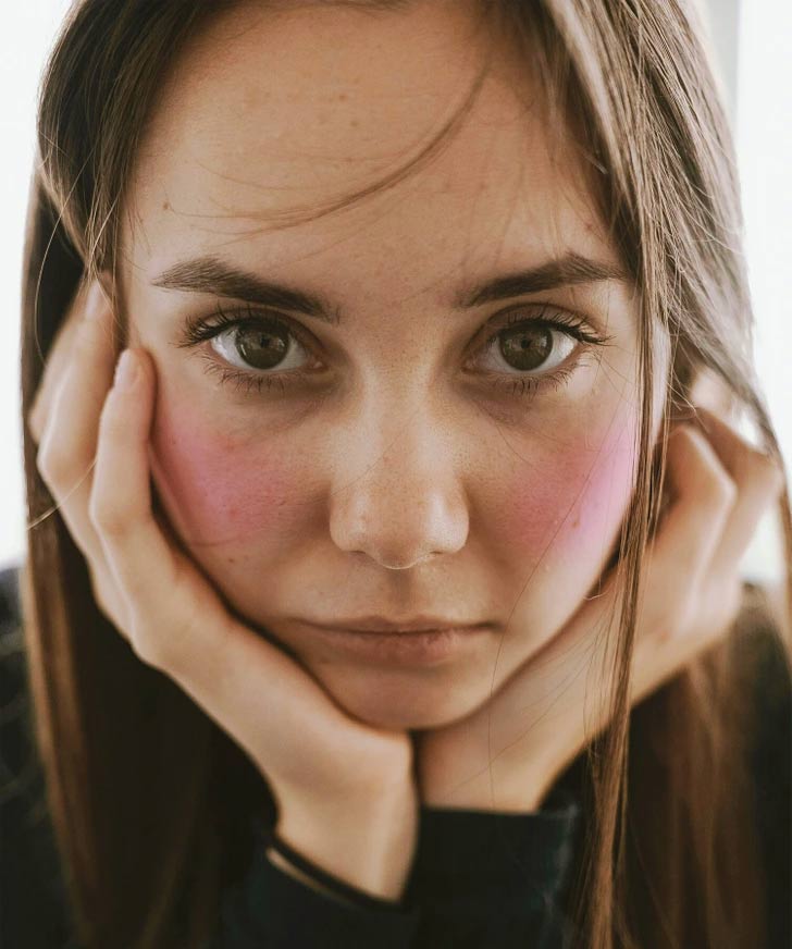 Makeup mistakes that make you look many years older Picture 3