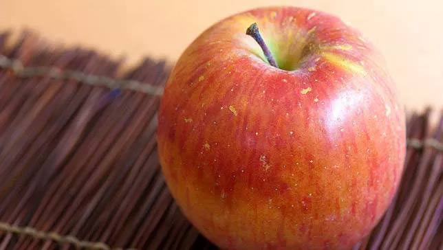 Meaning of names of different apples in the world Picture 2