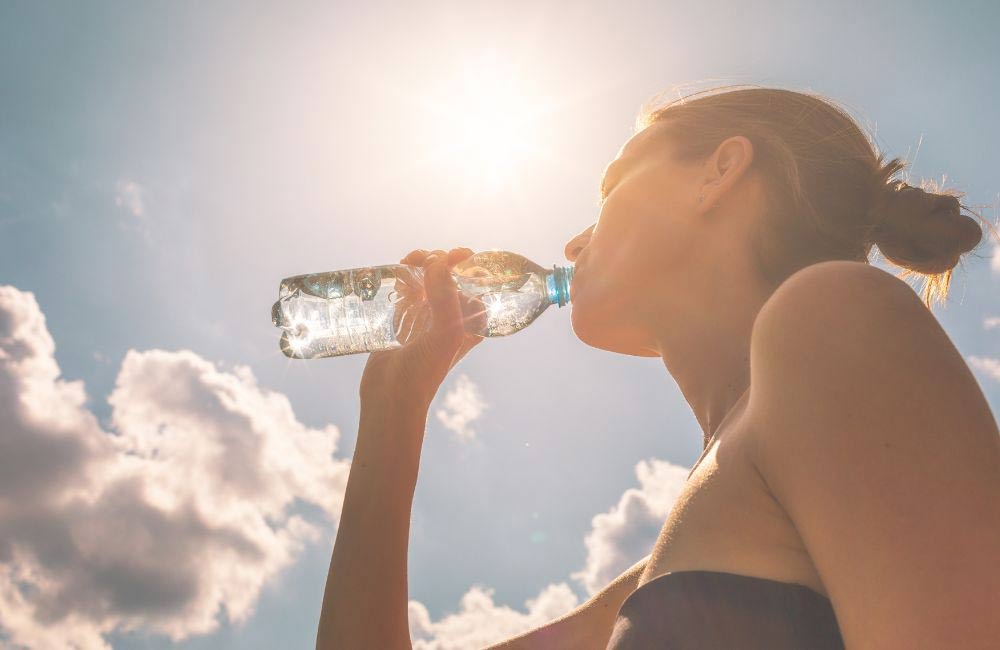 Mistakes when drinking water make your skin dry Picture 2